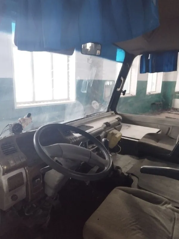 Продам автобус jac 2005 года выпуска. хорошее состояние, сел и поехал. 18 посадочных мест. недостатки по лкп, ничего критичного 3.9 дизель, расход 11-12 литров длинна 5 метров цена: 425.000 торг! номер : +7 949 340-23-69 📞 звоните: +7(949)3402369 - фотография - 2