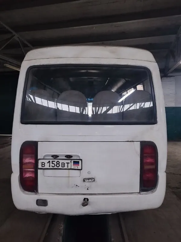 Продам автобус jac 2005 года выпуска. хорошее состояние, сел и поехал. 18 посадочных мест. недостатки по лкп, ничего критичного 3.9 дизель, расход 11-12 литров длинна 5 метров цена: 425.000 торг! номер : +7 949 340-23-69 📞 звоните: +7(949)3402369 - фотография - 3