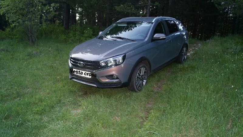 Продам комфортабельный и надежный кроссовер vesta sw-cross (2020) 1,8 акп, бензин, 37000тыс. оригинальный пробег. приобретен у официального дилера, полностью обслужен в сервисном центре. каждая единица кузова в родной заводской краске! электроника, двигатель, коробка работают отлично. салон - идеал. 1.650000руб. +7 949 301 81 03 комплектация: электрический усилитель руля с системой автовозврата аrc • мультируль (кожа) • имобилайзер • дистанционный запуск двигателя • светодиодные дневные ходовые огни+регулировка уровня • центральный замок • режим «eco» • бортовой компьютер • антиблокировочная система abs• esp • распределения тормозных усилий ebd • помощь при экстренном торможении brake assist • помощь при старте в гору hsa • система активного контроля траектории движения atc • круиз/климат контроль • регулировка/подогрев сидений+поддержка поясничного отдела • система креплений isofix на задних боковых сиденьях • электростеклоподъемники всех дверей • usb вход для ipod/iph 📞 звоните: +7(949)3018103 - фотография - 2