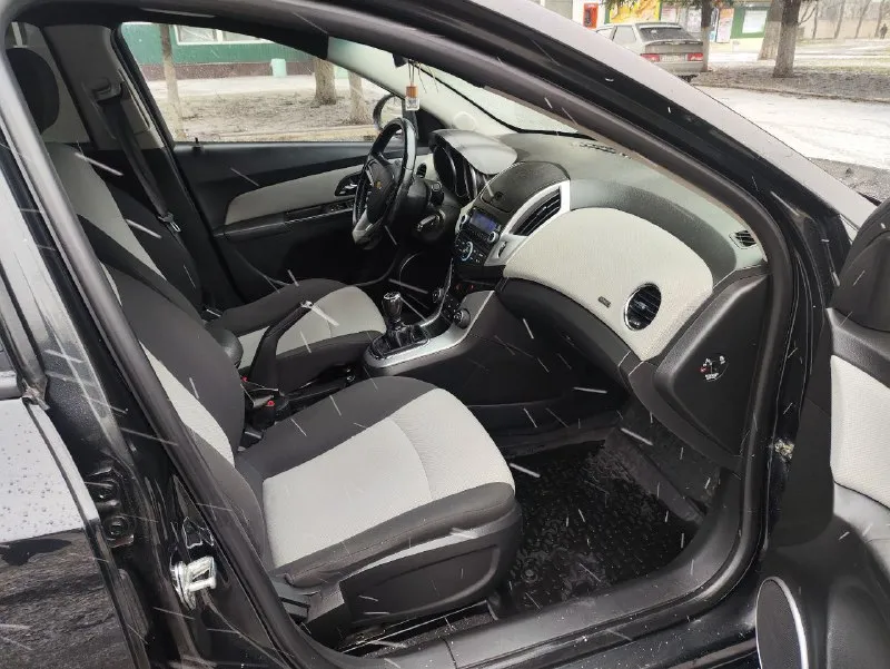 Chevrolet cruze
2013
1.6 (109Л. С. )
Кпп- механика.
Пробег- 229.000 км.
1 Хозяин.
Кузов ровный, без вмятин, царапин, рыжиков, в родном окрасе!
Расход- 6/7 литров на 100 км.
Техника в отличном состоянии!
Салон как новый, был в чехлах!
Центральный замок.
Усилитель руля.
Сигнализация.
4 Эл. Стекла.
Эл. Зеркала с подогревом.
Подогрев сидений.
Кожаный мультируль.
Штатная магнитола, aux.
Легкосплавные диски r16.
Бортовой компьютер.
Airbag.
Abs.
Кондиционер.
2 Комплекта ключей.
Юридически чистый!
Г. Енакиево.
Цена: 760.000 руб.
Тел: +79496462713
📲 Tg: максим
📞 Звоните: +7(949)6462713 - фотография - 9