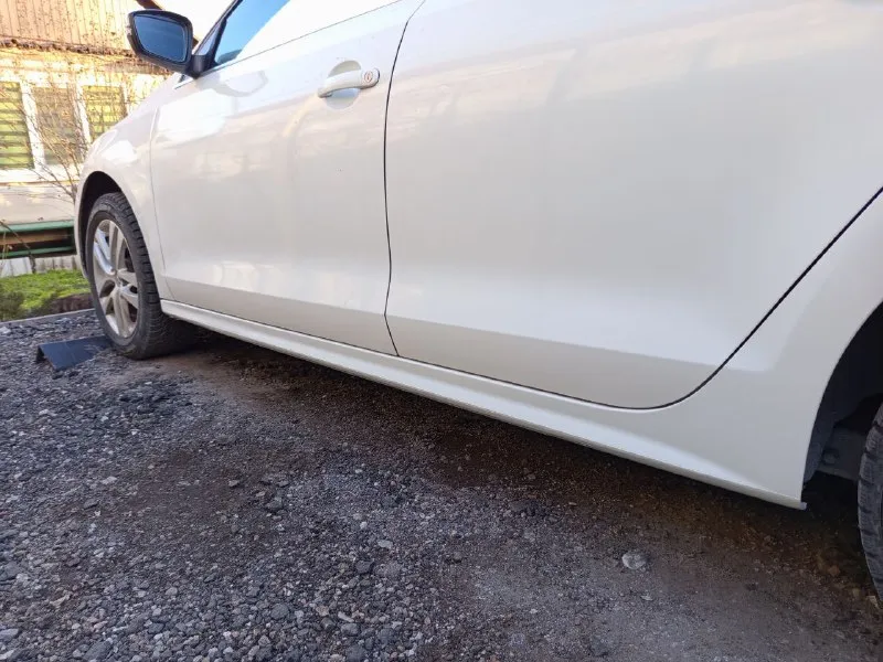 Продам volkswagen jetta 2.5 2012 года at, двигатель и коробка в идеальном состоянии. все ремни, ролики помпа, антифриз, масла в двигателе и коробке заменены. по ходовой тоже все отлично, вложений не требует, вообщем технически автомобиль в отличном состоянии. установленно гбо, обслужено и вписанно. по кузову передний и задний бампер менялись, и делались пороги(ровнял после бывшего владельца) в остальном все в полном порядке, рыжиков и тому подобного ничего нет. пробег 155000миль, с документами все в порядке собственник. 1000000 руб. +79497257975 📲 tg: алексей шемшаков 📞 звоните: +7(949)7257975 - фотография - 10