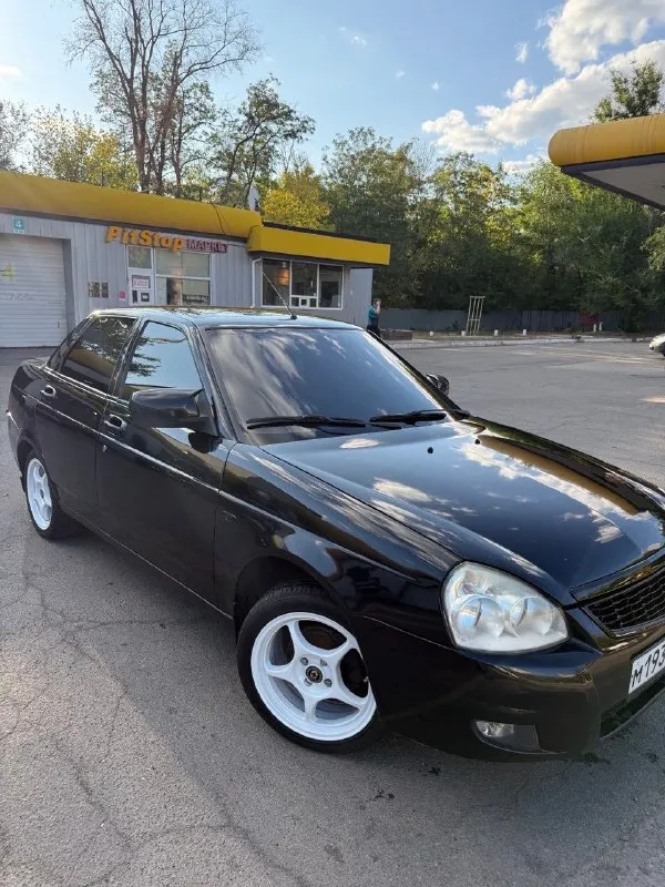 Продаю приору 2011 г пробег 188.000 двигатель 16.16 продается без дисков машина на полном ходу обслуживается на постоянной основе автотека зеленая без дтп залогов штрафов и т д цена 330.000 торг тел +79495922075 📞 звоните: +7(949)5922075 - фотография - 3