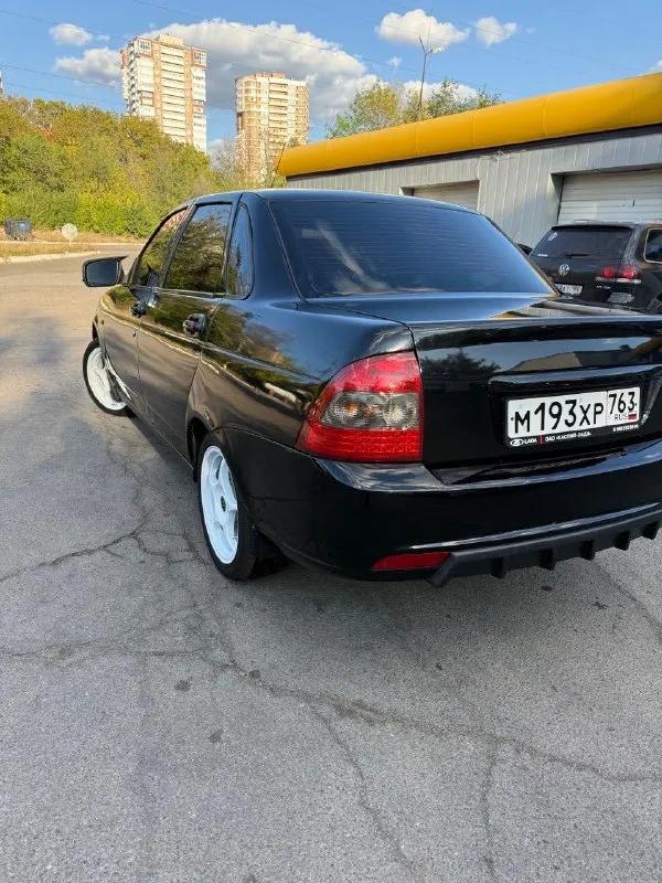 Продаю приору 2011 г пробег 188.000 двигатель 16.16 продается без дисков машина на полном ходу обслуживается на постоянной основе автотека зеленая без дтп залогов штрафов и т д цена 330.000 торг тел +79495922075 📞 звоните: +7(949)5922075 - фотография - 4