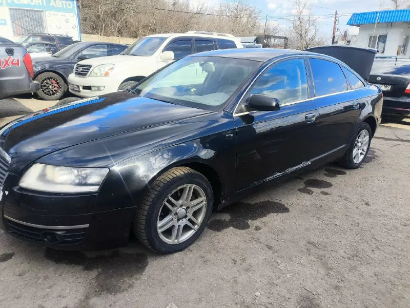 Г. донецк audi a6 c6 quattro 2005 год ❗️ 3.0 акпп полный привод 💪️ самый надежный мотор, атмосферный, на ремне, доналог✅ чугунный блок, никаких задиров и расхода масла. масло не расходует, не дымит, работает ровно по коробке без вопросов, переключает плавно без пинков и затупов, на спорте режиме летит как ураган подвеска мягкая и комфортная, без посторонних стуков полностью обслужена, куча заказ нарядов. по электрике работает все, каждая кнопка и система. максимальная комплектация ‼️ бесключевой доступ, адаптивный свет, круиз-контроль, подрулевые лепестки, подогрев сидений, электо-шторки, электро-ручник, система старт-стоп. аудиосистема с сабвуфером, достойное звучание. cd чейнджер. салон бежевая кожа. комфортные сиденья с электро-приводом и множеством регулировок. установлена сигнализация с меткой. так же блокировка кпп. кузовом надо заниматься техника 💣 цена 750 тыс без торга ❗️ цена 👍 +79493483692 (артур) 📞 звоните: +7(949)3483692 - фотография - 4