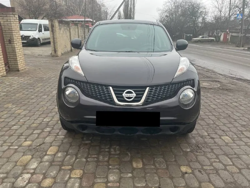 Nissan juke. год 2014. двигатель 1.6. коробка автомат. пробег 215т. цвет баклажан. не бит. в отлично... - фотография