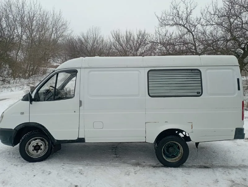 Продам газель 2004г. в нормальном состоянии, но есть куда приложить руки. обслужена, готова к работе. пробег 370 тыс, мотор родной, все номера вин и двигателя совпадают. продаю по причине того, что нужен автомобиль большего размера. город кировское( днр). цена 330 т. р. небольшой торг. +79494362957 📞 звоните: +7(949)4362957 - фотография - 4