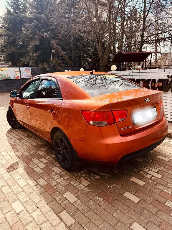 Kia cerato 2 1.6l 2009 г. Корейская сборка. Машина вся в заводском окрасе без дтп, капот частично в броне плёнке, с оригинальным пробегом 243 000 км. В достойном состоянии для своих лет. То проводилось вовремя. Эл. Зеркала с подогревом, гур, кондиционер ( заправлен и работает), мульти руль,4 эл. Стекло-ка. Ходовая не стучит, не скрипит всё отрабатывает как нужно, ухоженный салон. Установлены леды в фарах и линзованные туманки. Новая зимняя резина. Днище, пороги в идеале, без коррозии. Документы в порядке, пройден тех. Смотр, готова к переоформлению в мрэо. Собственник. 720 000 ₽ с лояльным торгом у авто. +79490482405
📞 Звоните: +7(949)0482405 - фотография - 5