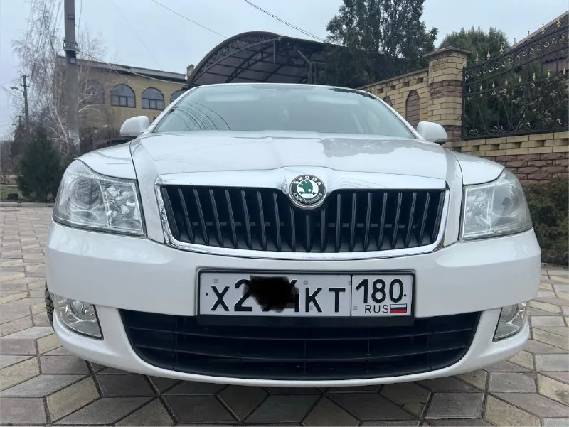 Skoda octavia 2012 года выпуска двигатель 1.6 mpi самый обычный коробка механика пробег 90000 км родного не смотаного без единого окраса любые проверки состояние нового автомобиля два ключа сигнализация с обратной с автозапуском и обратной связью зимняя резина все т. о проходила по регламенту цена 1 мл 180тысяч +7 (949) 520 5972. 📞 звоните: +7(949)5205972 - фотография - 3