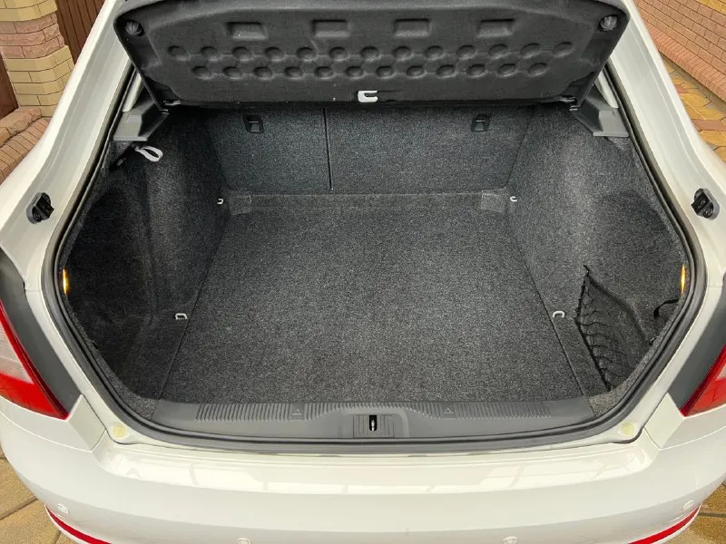 Skoda octavia 2012 года выпуска двигатель 1.6 mpi самый обычный коробка механика пробег 90000 км родного не смотаного без единого окраса любые проверки состояние нового автомобиля два ключа сигнализация с обратной с автозапуском и обратной связью зимняя резина все т. о проходила по регламенту цена 1 мл 180тысяч +7 (949) 520 5972. 📞 звоните: +7(949)5205972 - фотография - 8