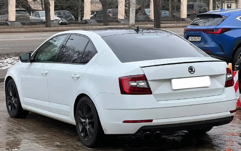 В продаже skoda octavia black edition a7 рестайлинг (2018года) - вложили более 500 тысяч рублей на доработку автомобиля - родного трассового пробега 140 тысяч километров - 1.8 t (gen 3) - коробка автомат - максимальная комплектация - автомобиль покупался у официального дилера а ростове - автомобиль в идеальном состоянии - стёкла оригинал - заводской black edition - автомобиль в заводском окрасе - премиальная музыка canton комплектaция blaсk еditiоn - черная крыша, черные боковые зеркала, легкосплавные диски тrius r17 черные, черный спойлер крышки багажника, черная рамка решетки из доработок комплектация style +допы -установлена турбина is20, интеркулер -прошита в etuners мотор + коробка -пружины -30 eibach e10-79-010-02-22 -установлен диффузор от kazan67/сделан выхлоп в глушитель46 -заменены диски с колодками ( усиленые перфорированные тормозные диски) цена 1.890.000 торг на месте рассматриваю обмен в обе стороны город донецк номер телефона +7 949 382 2120( есть telegram) писать лс - фотография - 5