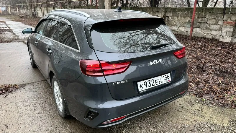 Kia cee'd конец 2021 года выпуска рестайлинг (самый крайний кузов) продам авто, я владелец по всем документам, состояние отличное, и техника и кузов! Весь автомобиль в родном окрасе. Без дтп. Двигатель обьемом 1.6л. , 128л. С. Пробег: 97000 (родной) преимущества: ☑️ техническое состояние без нареканий, обслужена, все то по регламенту. ☑️ вместительный салон и багажник ✅ литые диски со свежими зимними шинами (липучка) ☑️ богатая комплектация: ⚡климат-контроль двухзонный ⚡датчик дождя ⚡датчик света ⚡помощь при трогании в гору ⚡электроcтeклoпoдъeмники все ⚡элeктpoрeгулиpовкa зeркaл с обогревом ⚡камера заднего вида ⚡управление на руле (мультируль) ⚡круиз-контроль ⚡обогрев передних сидений ⚡обогрев руля ⚡обогрев зоны дворников цена 2000000, +79494981262 донецк
📞 Звоните: +7(949)4981262 - фотография - 1