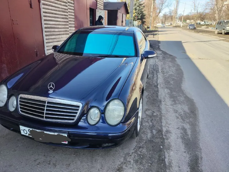 Продам мерена сlk купе 2.0 литра. механика на 111 маторе самый лучший и не убиваемые. машина обслуже... - фотография
