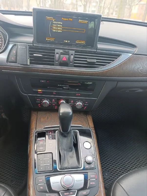 Продам audi а6 с7 рестайлинг, 2015 год, 1.8tfsi коробка 7ст автомат. пробег 205600км машина полностью обслужена, в родном окрасе. собственник. цена 1.960.000р торг для покупателя. номер +79280435452 📞 звоните: +7(928)0435452 - фотография - 7