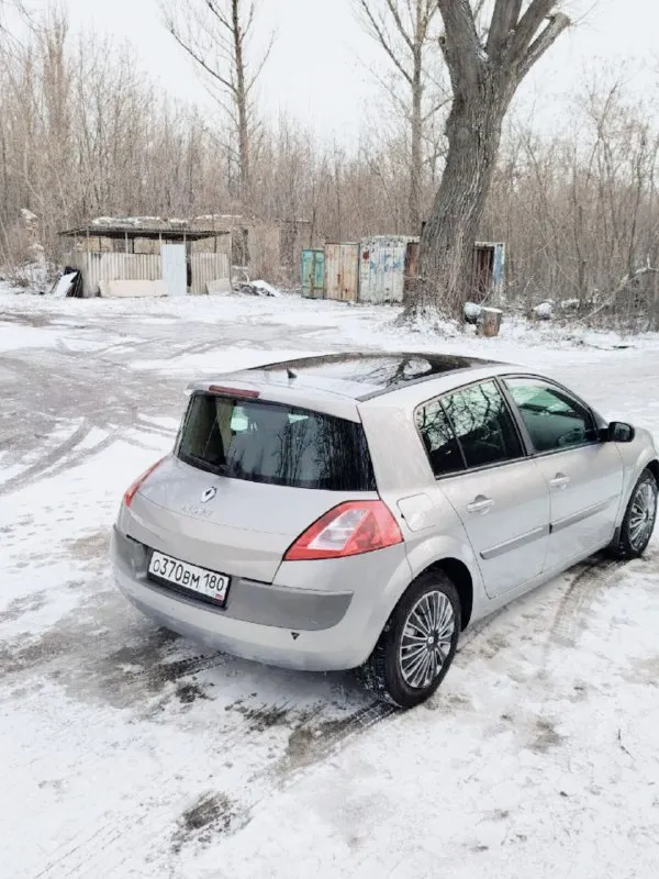 В продаже renault меган 2 в редкой комплектации. 2005 год. цена 500 000 -панорамная крыша. - датчик... - фотография