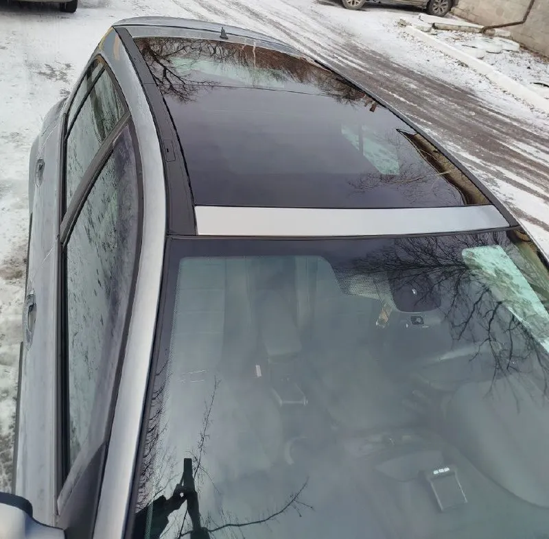 В продаже renault меган 2 в редкой комплектации. 2005 год. цена 500 000 -панорамная крыша. - датчик дождя -датчик света - сопровождение светом владельца в темное время суток. -доводчик всех стекол и люка. -кнопка старт стоп -управление на руле -камера заднего вида -обогрев зеркал -подогрев передних сидений. -полноценный климат контроль салона. пробег оригинальный ц100%. авто было пригнано под заказ с германии по факту два владельца по птс один. стекла все в круг родные. по авто есть все записи за последние 5 лет. с такой комплектацией и историей, большая редкость на авторынке. авто без пробега по рф. не большой торг у капота. т. +79494047844 (тг. мах). или +79490814398 📲 tg: игорь владимирович 📞 звоните: +7(949)4047844 - фотография - 7