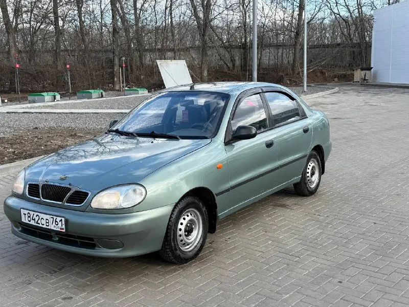 Продам заз sens 2008 г. в.автомобиль в отличном состояние 134.000 пробег. обслужен от и до мотор работает отлично, масло не расходует коробка полностью обслужена, новая кулиса, не вылетает и не хрустит ходовая часть также обслуженная, дорогу держит отлично остекление в круг заводское кузов авто в отличном состояние, не гнилой. днище, пороги без гнили и коррозии сделано большое то с заменой всех жидкостей комплектация базовая. салон в не прокурен, не порван 2 комплекта в колес тех осмотр пройден юридически чистый автомобиль, любой вид переоформления осмотр донецк 230.000 рублей. +79495097888 - фотография - 2