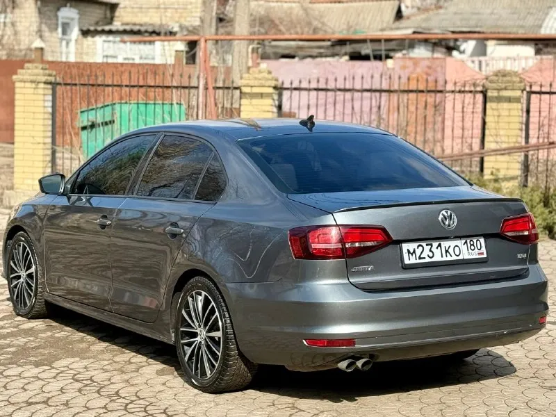 💶 цена:1.350.000 📮 город:донецк 🚘 марка / модель:volkswagen jetta 📅 год выпуска:2015 📊 пробег:99.000ml ⛽ двигатель (тип, объем, ):бензин 1.8 🔧 тип кпп:автомат 📝 описание:комплектация sport. полностью обслужена. переоформление без проблем. возможна продажа в кредит. ☎ контактный телефон:+79495001160(телеграм) 📞 🇷🇺 звоните: +79495001160 - фотография - 5