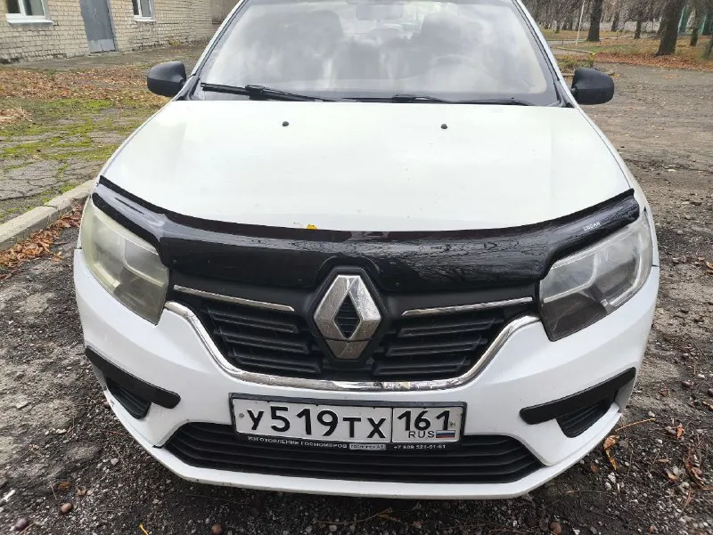 Продам renault logan 2 рест. двигатель 1.5 2018 год. пробег 480 тыс. механика 5 ступ. 2 ключа комплектация предмаксимальная life цена 520 тыс. я собственник! машина в хорошем состоянии. кондиционер 2 стеклоподъёмника звонить по номеру телефона +7 (949)7979285 - фотография - 4