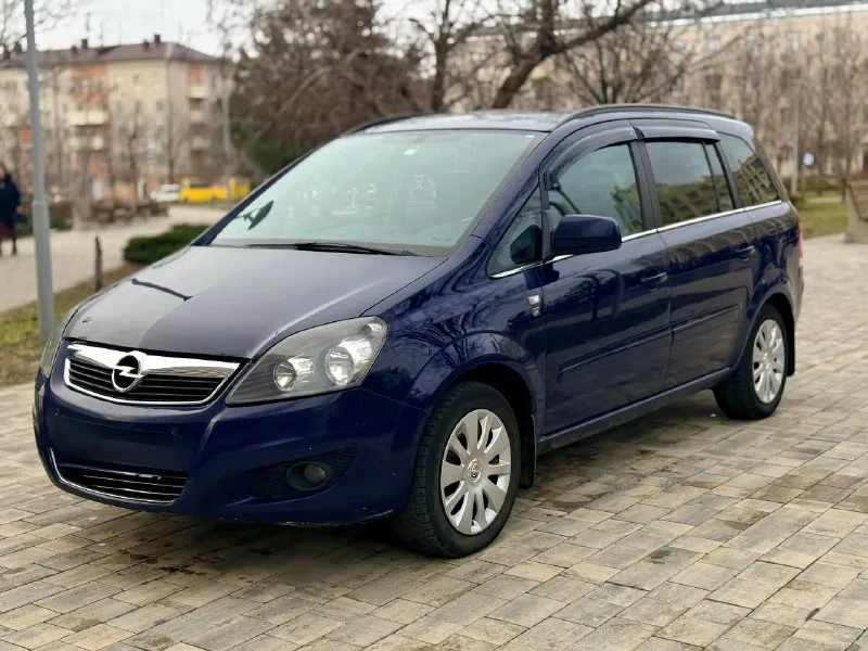 🚙марка: opel zafira ⚙️двигатель: 1.9 ⛽️вид топлива: дизель 📅год выпуска: 2010 💴цена: 720.000руб торг 🗺️пробег:207.000 км 📦:кпп :автомат в продаже opel zafra в идеальном состоянии без нареканий автомобиль как на фото технические обслуживание мотор коробка без нареканий по кузову жучков рыжиков не присутствует недавно автомобиль прошел полное то комплектация cosma датчик дождя датчик света круизконтроль подогрева сидений зеркал и многое другое все остальные доп вопросы 📞 звоните: на этом номер есть +7 (949) 753-36-84 есть telegram 📍•город мариуполь - фотография - 2