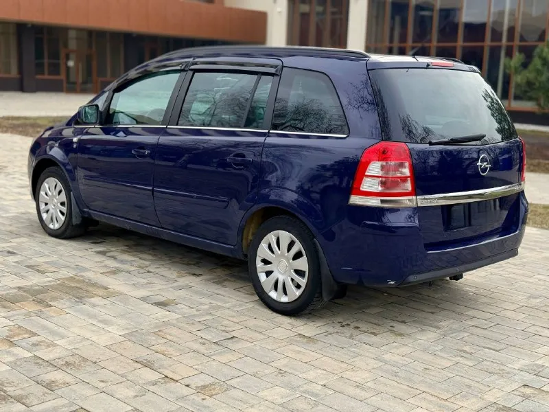 🚙марка: opel zafira ⚙️двигатель: 1.9 ⛽️вид топлива: дизель 📅год выпуска: 2010 💴цена: 720.000руб торг 🗺️пробег:207.000 км 📦:кпп :автомат в продаже opel zafra в идеальном состоянии без нареканий автомобиль как на фото технические обслуживание мотор коробка без нареканий по кузову жучков рыжиков не присутствует недавно автомобиль прошел полное то комплектация cosma датчик дождя датчик света круизконтроль подогрева сидений зеркал и многое другое все остальные доп вопросы 📞 звоните: на этом номер есть +7 (949) 753-36-84 есть telegram 📍•город мариуполь - фотография - 5
