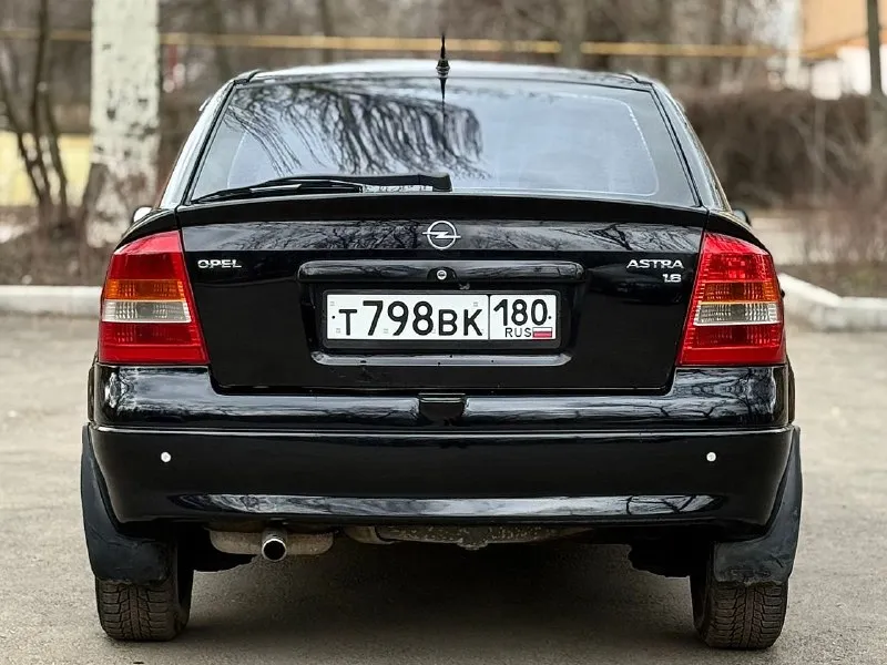 Продам opel astra 1.6 надежный автомобиль 2003г. выпуска в отличном состоянии! 1 владелец, без дтп! пробег родной 193.000! идеальное состояние кузова, ржавчины нет совсем, пороги целые, не гнилые. по технической части нареканий нет, мотор работает плавно и ровно, коробка тоже работает мягко. подвеска в хорошем состоянии, не стучит, не гремит. комплектация. кондиционер, подогрев сидений, 2 подушки безопасности, 2 эл. стеклоподъемника, подогрев зеркал, электрорегулеровка зеркал, диски r15, хорошая музыка, комплект ключей, остальные вопросы по телефону +79494958326 цена 450тыс ₽ торг у капота +79494958326 - фотография - 6