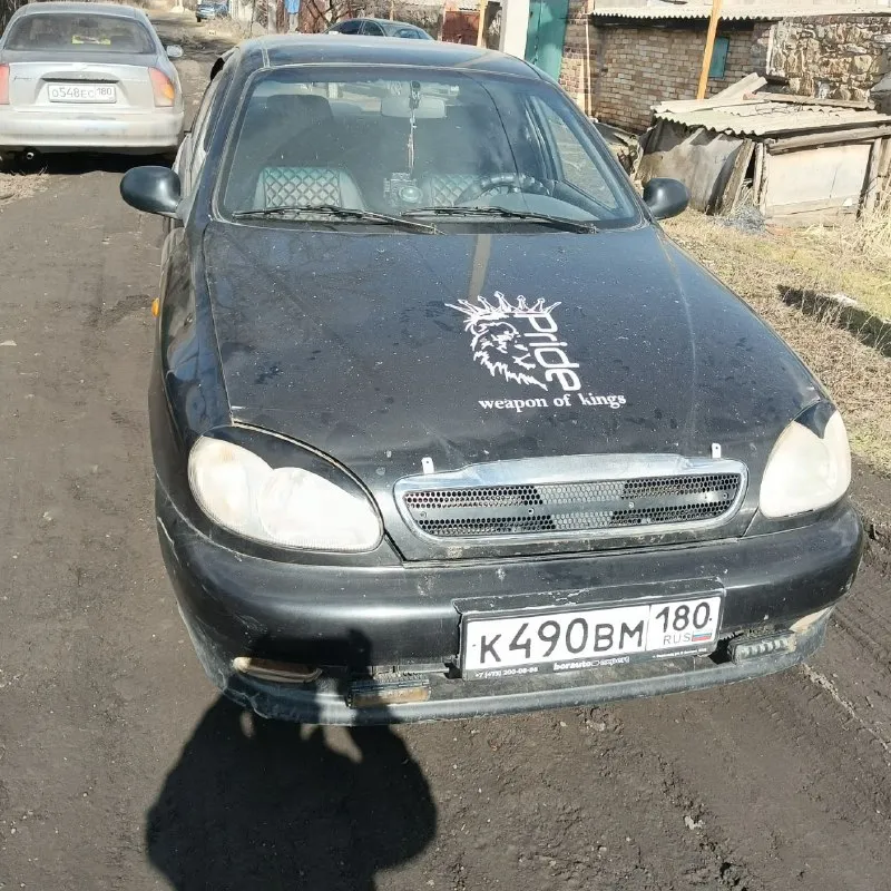 Продам ланос, на ходу, дно на месте, гнилые бордюры, гнилые двери, по электрике исправна, мотор не д... - фотография