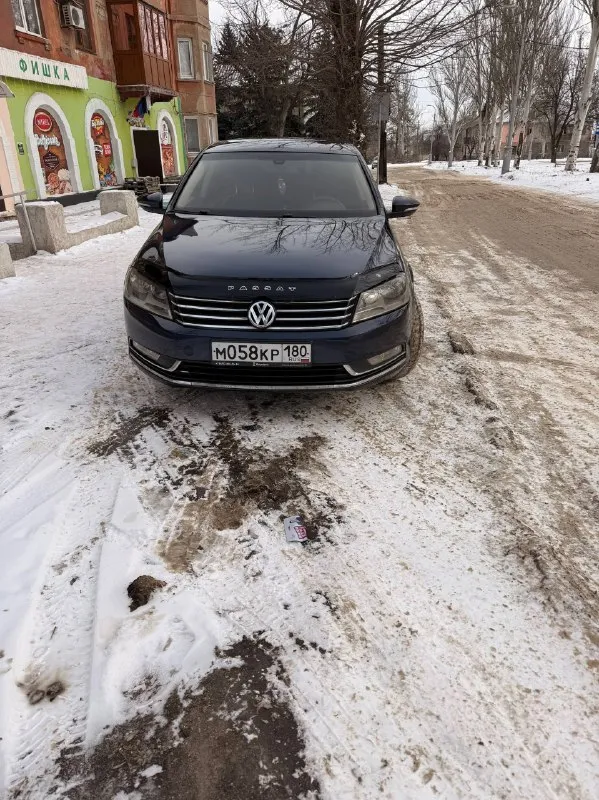 Volkswagen passat b7 2012 года эксплуатации, 1.8tsi, бензин, 167 тыс км пробег, без дтп! автомобиль в отличном ухоженном состоянии! по кузову без нареканий! двигатель новый находится на обкатке и гарантии, ходовая акпп в отличном состоянии все работает отлично, автомобиль вложений не требует, всегда бережная эксплуатация, расходники меняются каждые 7 тыс км, расхода масла нет! салон чист ухоженный! в полной комплектации, кожа с альконтарой электро сидения большой монитор, полный электро пакет. 2 зонный климат контроль, датчики света дождя, обогрев сидений, складывание зеркал при закрытии авто, сидения с поддержкой, в данном авто есть все для комфортной езды и получения удовольствия от манёвренности езды! юридически кристально чистая любое оформление собвственник, срочно все вопросы по телефону звонить в. любое время! цена 1млн руб, торг +7949-387-18-16 - фотография - 3