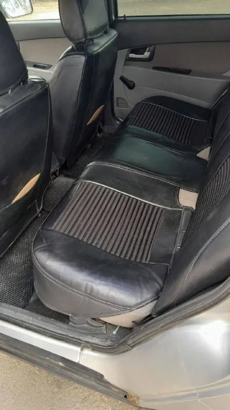 Приора 2010 года выпуска,126 двигатель 16 клапанный поршня не гнет цена 370т интересующие вопросы по телефону +79493830840 собственник - фотография - 7