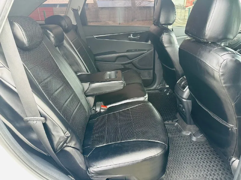 ‼️продам kia sorento prime|2018г 2.4 бензин работает отлично ! пробег 116 700км оригинал!!! коробка автомат работает идеально! 3 режима вождения спорт, комфорт, есо система курсовой устойчивости 🚘автомобиль весь обслужен!! парктроники 360 датчик дождя датчик света подогрев лобового подогрев руля подогрев сидений перед-зад электроскладывание зеркал мульте руль климат контроль двухзонный круиз контроль аудиосистема 6 колонок, сабвуфер🔊 usb, aux, bluetooth монитор с навигацией два ключа🔑 птс оригинал от собственницы ‼️цена:2.650.000₽‼️ осмотр:перевальск ☎️все вопросы по телефону:+7959-204-79-24 📞 звоните: +7(959)2047924 - фотография - 10