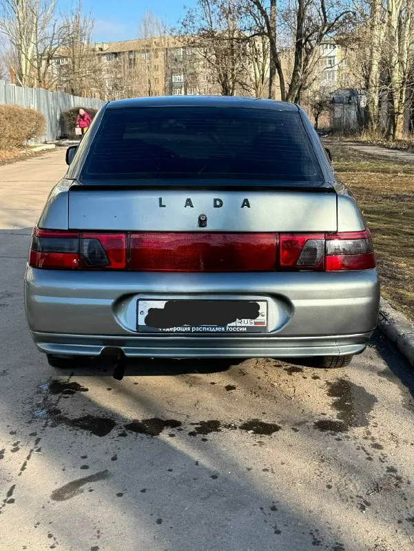 Ваз 2110 2005 год двигатель 1.6 8ми клапанный коробка механика стаканы, лонжероны, дно и пороги целые. внешне красивая евроторпеда, передние эсп, цз. по электрике все работает. салон ухожен. на полном ходу. цена 155.000₽ торг осмотр торез, пригон по договоренности. птс, стс, дкп на руках, переоформление есть. +79494699575 тг:prokuratura_737 📞 звоните: +7(949)4699575 - фотография - 3