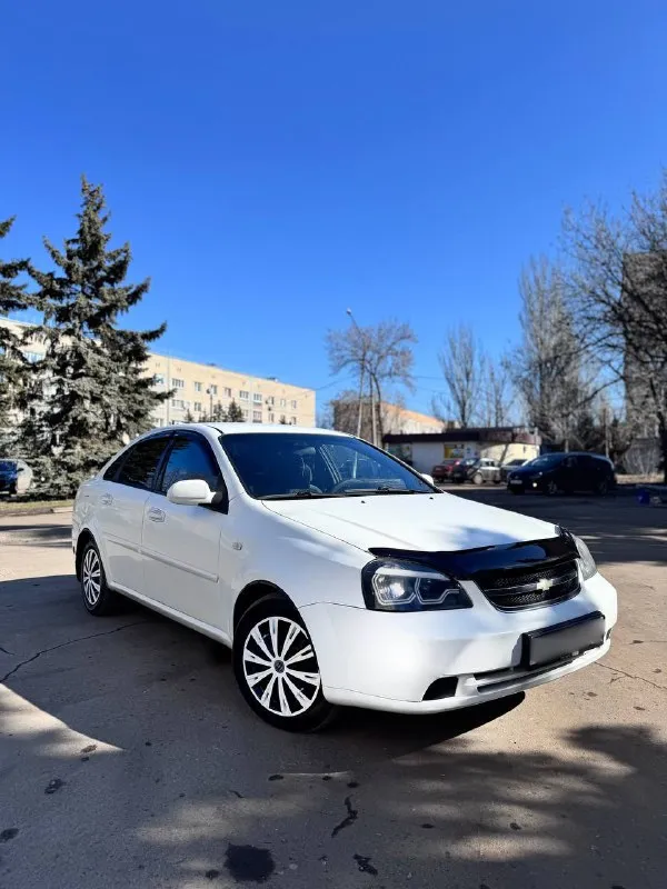 🚗 chevrolet lacetti, 2007 1.6 механика ( газ бензин ) ✨ ухоженный автомобиль в красивом белом цвете.... - фотография