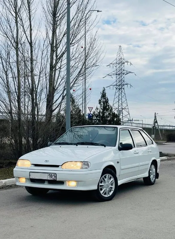 Продам lada 2114 2012 год состояние автомобиля отличное кузов в идеальном состоянии без гнили и коррозий стаканы, днище и пороги всё целое в дтп автомобиль не участвовал в техническом плане всё отлично 👍 мотор работает чётко пробег 154.000 коробка отличная не выбивает не хрустит ходовая как мячик, без посторонних шумов салон чистый и опрятный стоит хорошая музыка pioneer, сабвуфер, усилитель, стёкла подъёмники, подогревы сидений, бортовой компьютер резина два комплекта юридически чистая оформлена на меня осмотр в днр по времени и месту договоримся 🤝 цена 333.000 все вопросы по телефону +7 (949) 856-20-45 дополнительные фото скину - фотография - 2