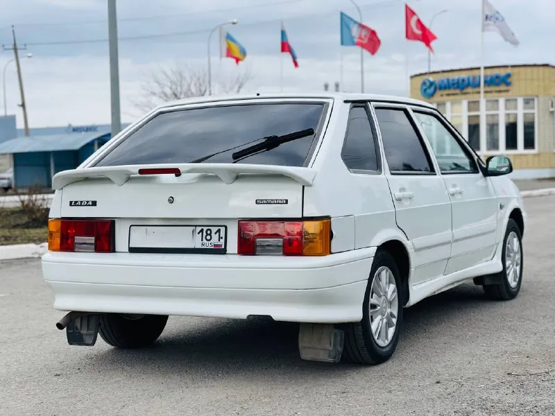 Продам lada 2114 2012 год состояние автомобиля отличное кузов в идеальном состоянии без гнили и коррозий стаканы, днище и пороги всё целое в дтп автомобиль не участвовал в техническом плане всё отлично 👍 мотор работает чётко пробег 154.000 коробка отличная не выбивает не хрустит ходовая как мячик, без посторонних шумов салон чистый и опрятный стоит хорошая музыка pioneer, сабвуфер, усилитель, стёкла подъёмники, подогревы сидений, бортовой компьютер резина два комплекта юридически чистая оформлена на меня осмотр в днр по времени и месту договоримся 🤝 цена 333.000 все вопросы по телефону +7 (949) 856-20-45 дополнительные фото скину - фотография - 8