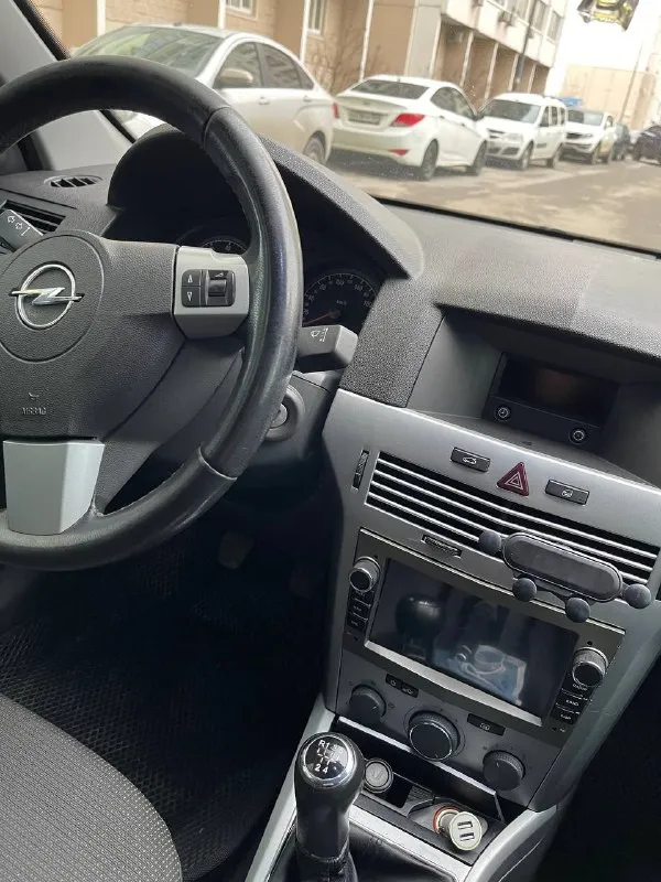 В продаже opel astra h рестайлинг 2012 год состояние автомобиля идеальное автомобиль весь в родном окрасе в дтп не участвовал кузов в отличном состоянии технически всё порядке мотор в идеальном состоянии пробег 141.000 тысяча стоит музыка на bt usb carpl салон ухоженный резина новая за машиной следили все расходники поменяли зеркальные номера по документам чистая оформлена на меня осмотр макеевка цена 590.000 торг срочно телефон +7 (949)-576-48-90 мобильный, whatsapp и telegram - фотография - 10