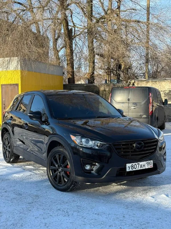Mazda cx-5 i-рестайлинг 2015 2.5 grand touring 4wd в хорошей комплектации пробег: 189.000 км. автомобиль в идеальном состоянии. я 1 собственник авто, машина в одной семье. коробка в идеале. кузов, салон в шикарном состоянии. машина моется только на профессиональной мойке. замена масла каждые 5.000км две недели назад было большое то. заменены масла в двс, трансмиссии ходовая часть в идеале! сел-поехал, по машине ничего делать не нужно. зимняя резина новая, с машиной отдам комплект новой летней резины. 🛞 цена:1.7мил срочно ‼️ телефон: +79495032870 📲 tg: @natellockaa 📞 звоните: +7(949)5032870 - фотография - 3