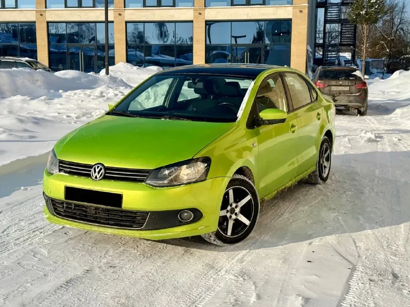 🚗 🇩🇪 германия volkswagen polo 📅 год: 2011 ⛽️ двигатель: бензин, 1.6л ⚙️ кпп: автомат 📏 пробег: 210,0... - фотография