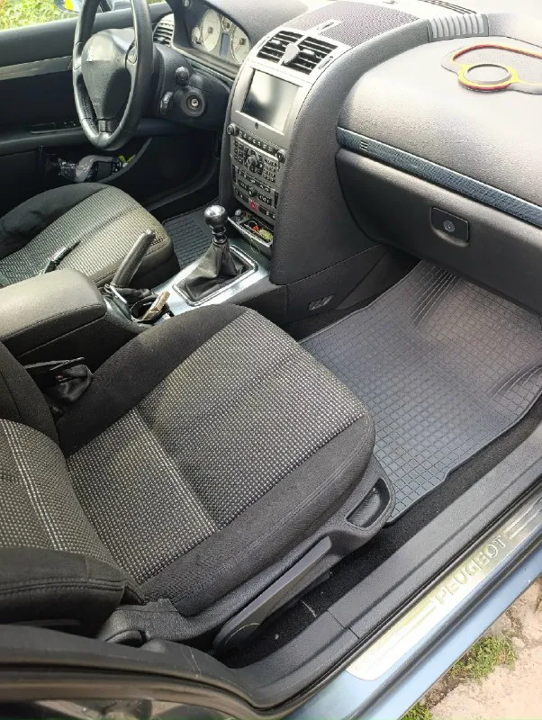 Правда, обмен peugeot 407 sw 2.0 2006 г, 6ст мкп оцинкован, панорамная крыша, датчики дождя и света, все работает все крутится, все светит 420000₽ +79494341961 📞 звоните: +7(949)4341961 - фотография - 6