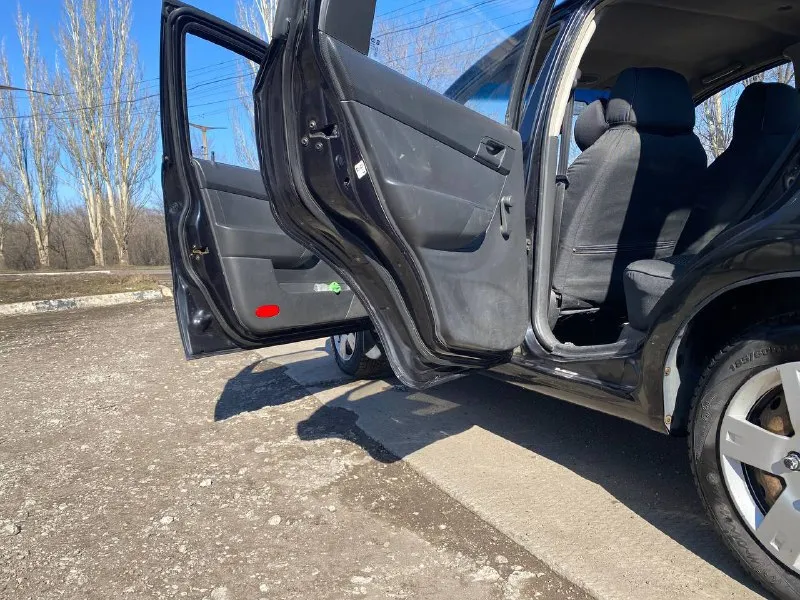 Продам надежный и экономичный авто швроле авео 2011год мотор 1.5 газ/бенз коробка механика, пробег 1... - фотография