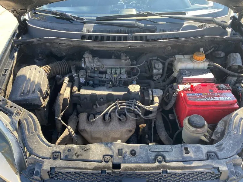 Продам надежный и экономичный авто швроле авео 2011год мотор 1.5 газ/бенз коробка механика, пробег 170тыс км, цена 550₽ состояние отличное, обслужена вся, салон в отличном состоянии делать ни чего не надо, сел и катайся, 3 ключа, сервисная книга, один хозяин машина местная, гаражное хранение, ходовая в порядке, по мотору вопросов нет работает идеально, мягко без стуков и прочих шумов, масло недавно поменял, ошибок нет ни каких коробка работает отлично, документы в порядке все вопросы по тел +79494936731 находиться в макеевке торг - фотография - 10