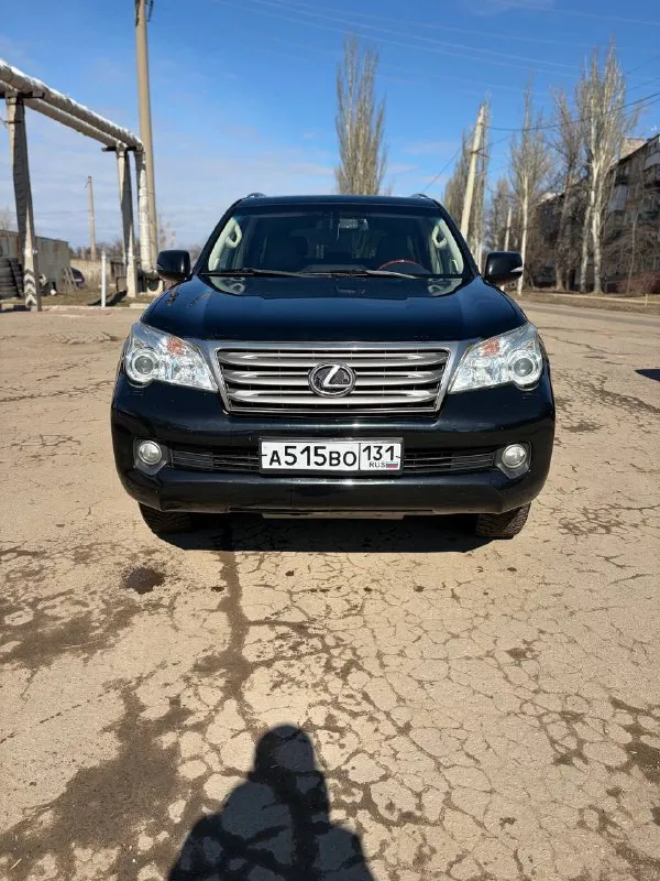 Lexus gx 460 4.6 бензин 2010 год 266 тысяч оригинального пробега 2 хозяина! оригинал птс! в родном окрасе! без дтп! зеленая авто тека! заводское остекление и оптика! южное авто! коррозии нет, рама отличная! технически не требует никаких вложений! весь сухой, ошибок, стуков нет! любые проверки! салон так же в заводе, ничего не шилось и не красилось, все целое! работает каждая кнопка! по кузову нет царапин, вмятин! хорошая комплектация складывание зеркал, электропривод сидений, r-камера, без ключевой доступ, память сидений, 4-х зонный климат, люк, вентиляция сидений и многое другое! трансмиссия полностью исправна, все включается и выключается! установлено и зарегистрировано! 2 комплекта отличных шин! 2 ключа! 7 мест горловка-енакиево 2.800.000 торг 🔥🔥🔥 +79493425114 📲 tg: 🙏🏻 📞 звоните: +7(949)3425114 - фотография - 6