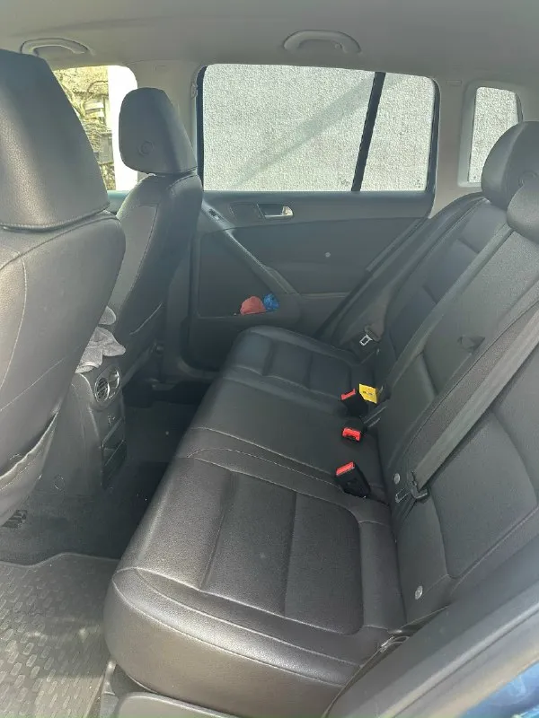 Wolsvagen tiguan 2017 г. собственник двигатель 2.0 tsi бензин коробка автомат(asin) пробег 73000 км технически в полном порядке, кузов без каких либо дефектов полностью обслужена,2 комплекта резины рфучет переоформление в мрэо 1 750 000 +7 (949) 464-35-33 феникс, телеграмм 📞 звоните: +7(949)4643533 - фотография - 6