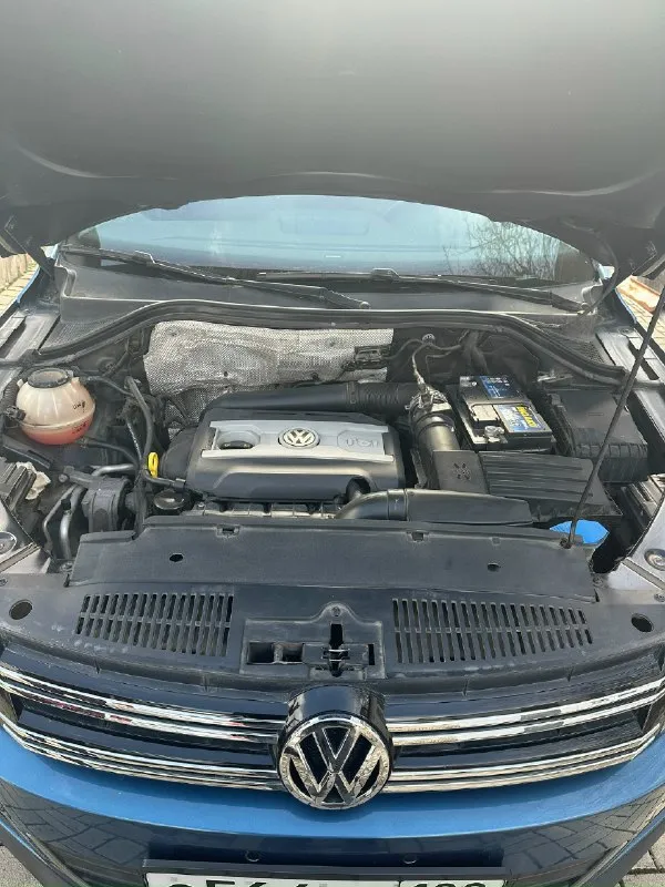 Wolsvagen tiguan 2017 г. собственник двигатель 2.0 tsi бензин коробка автомат(asin) пробег 73000 км технически в полном порядке, кузов без каких либо дефектов полностью обслужена,2 комплекта резины рфучет переоформление в мрэо 1 750 000 +7 (949) 464-35-33 феникс, телеграмм 📞 звоните: +7(949)4643533 - фотография - 9