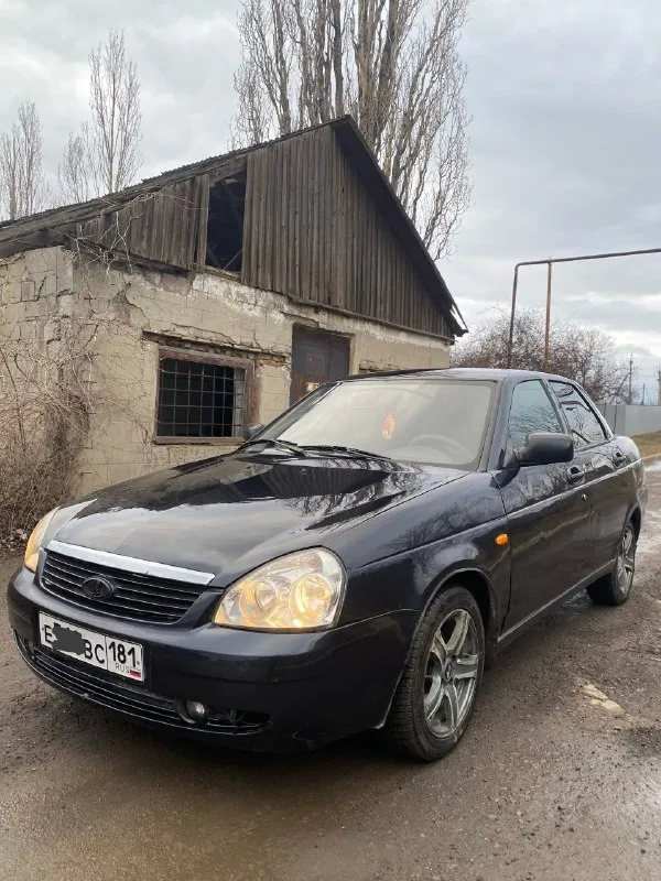 Продам ваз приору, 2007 года, по документам луганский учёт 181 регион, переоформление без проблем. машина в хорошем состоянии полностью вся целая, ухоженный салон, днище целое не гнилое, по технической части все исправно, на хорошем ходу. двигатель 1.6 ( 16клапан. не гнёт, резвая, масло не ест) в машине электро-усилитель руля, музыка, электро-зеркала, сигналка, бортовой компьютер, стеклоподъёмники, обогрев заднего стекла. цена 340 тыс. руб. + торг имеется. алчевск, перевальск тел. +79592660475 📞 звоните: +7(959)2660475 - фотография - 2