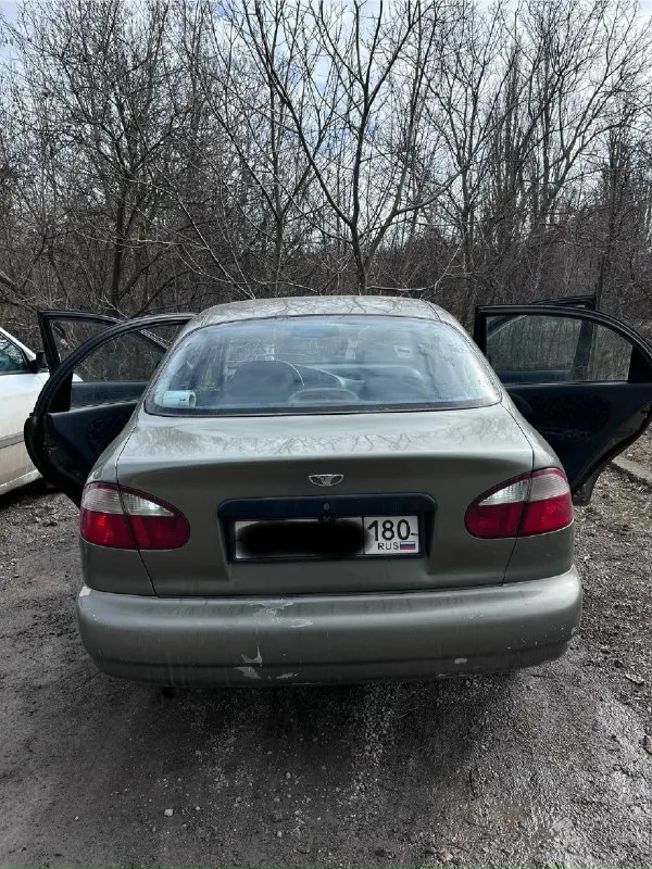 Продам ланос 2003 г машина рабочая, по технической части всё в порядке, любые проверки, пробег 139тыс на момент фото и растёт так как работаю на ней. машина как на фото, косяки видны, не мыл, губы не красил продаю как есть, новая резина(лето) с новыми дисками. зима так же на дисках липучка не фонтан, отдам с машиной. много чего нового, стоит хорошая железная защита. машина полностью оцинкованная. подробнее по телефону +79494500646 цена 320 000 торг 📞 звоните: +7(949)4500646 - фотография - 3