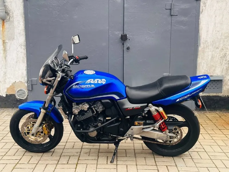 Автор: honda cb 400, 2000 г. в. пробег 57000,. замена масла, фильтров каждые 5000 км. в отличном состоянии. не использую, поэтому продаю укр регистрация. временная регистрация днр закончилась цена 280тыс торг г. донецк +79494206610 писать на тг по номеру, я за границей, поэтому не доступен. . !!!наш телеграм канал [ бесплатное размещение за репост!!! правила сообщества [ мы в мах [ [ 📞 звоните: +7(949)4206610 - фотография - 2