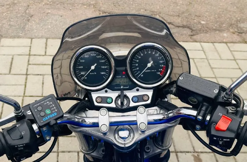 Автор: honda cb 400, 2000 г. в. пробег 57000,. замена масла, фильтров каждые 5000 км. в отличном состоянии. не использую, поэтому продаю укр регистрация. временная регистрация днр закончилась цена 280тыс торг г. донецк +79494206610 писать на тг по номеру, я за границей, поэтому не доступен. . !!!наш телеграм канал [ бесплатное размещение за репост!!! правила сообщества [ мы в мах [ [ 📞 звоните: +7(949)4206610 - фотография - 4