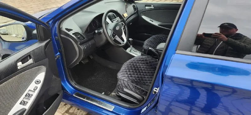 Солярис в хорошем состоянии, вложений не требует, двигатель 1.6, без посторонних звуков, масло не расходует, без подтёков, ходовая не стучит, не гремит, коробка без пинков, произведена повторная частичная замена масла, салон чистый, не затёртый, не прокуренный, лобовое без трещин, кондиционер работает, мульти руль, резина прошла 5т. км. , 4 эсп, электо зеркала с обогревом, с документами порядок, едем в мрэо на оформление вместе, пробег 195т. км. , год 2013, цена 630т. р., г. горловка +79892104091 📞 звоните: +7(989)2104091 - фотография - 10