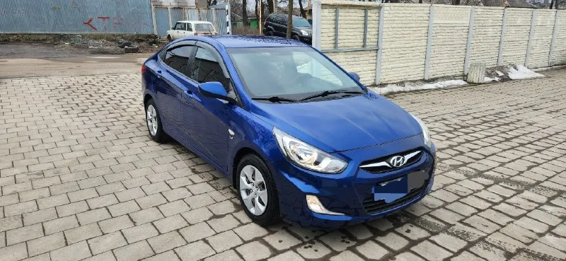 Солярис в хорошем состоянии, вложений не требует, двигатель 1.6, без посторонних звуков, масло не расходует, без подтёков, ходовая не стучит, не гремит, коробка без пинков, произведена повторная частичная замена масла, салон чистый, не затёртый, не прокуренный, лобовое без трещин, кондиционер работает, мульти руль, резина прошла 5т. км. , 4 эсп, электо зеркала с обогревом, с документами порядок, едем в мрэо на оформление вместе, пробег 195т. км. , год 2013, цена 630т. р., г. горловка +79892104091 📞 звоните: +7(989)2104091 - фотография - 7