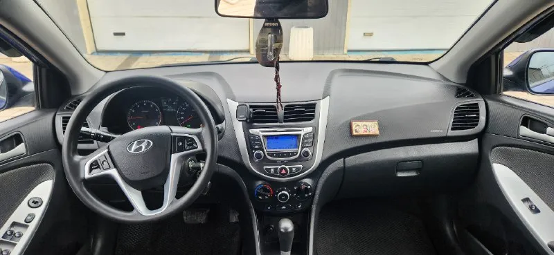 Солярис в хорошем состоянии, вложений не требует, двигатель 1.6, без посторонних звуков, масло не расходует, без подтёков, ходовая не стучит, не гремит, коробка без пинков, произведена повторная частичная замена масла, салон чистый, не затёртый, не прокуренный, лобовое без трещин, кондиционер работает, мульти руль, резина прошла 5т. км. , 4 эсп, электо зеркала с обогревом, с документами порядок, едем в мрэо на оформление вместе, пробег 195т. км. , год 2013, цена 630т. р., г. горловка +79892104091 📞 звоните: +7(989)2104091 - фотография - 9