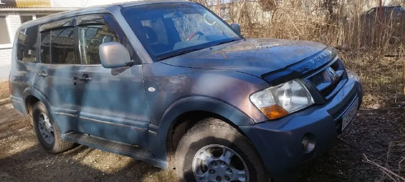 Продам автомобиль mitsubishi pojero 3. 2002года выпуска. полная комплектация (люк,4 стеклоподъёмника... - фотография